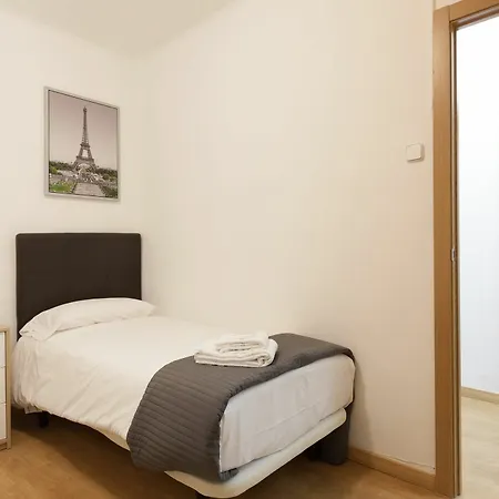 Crystal Touch Apartment *